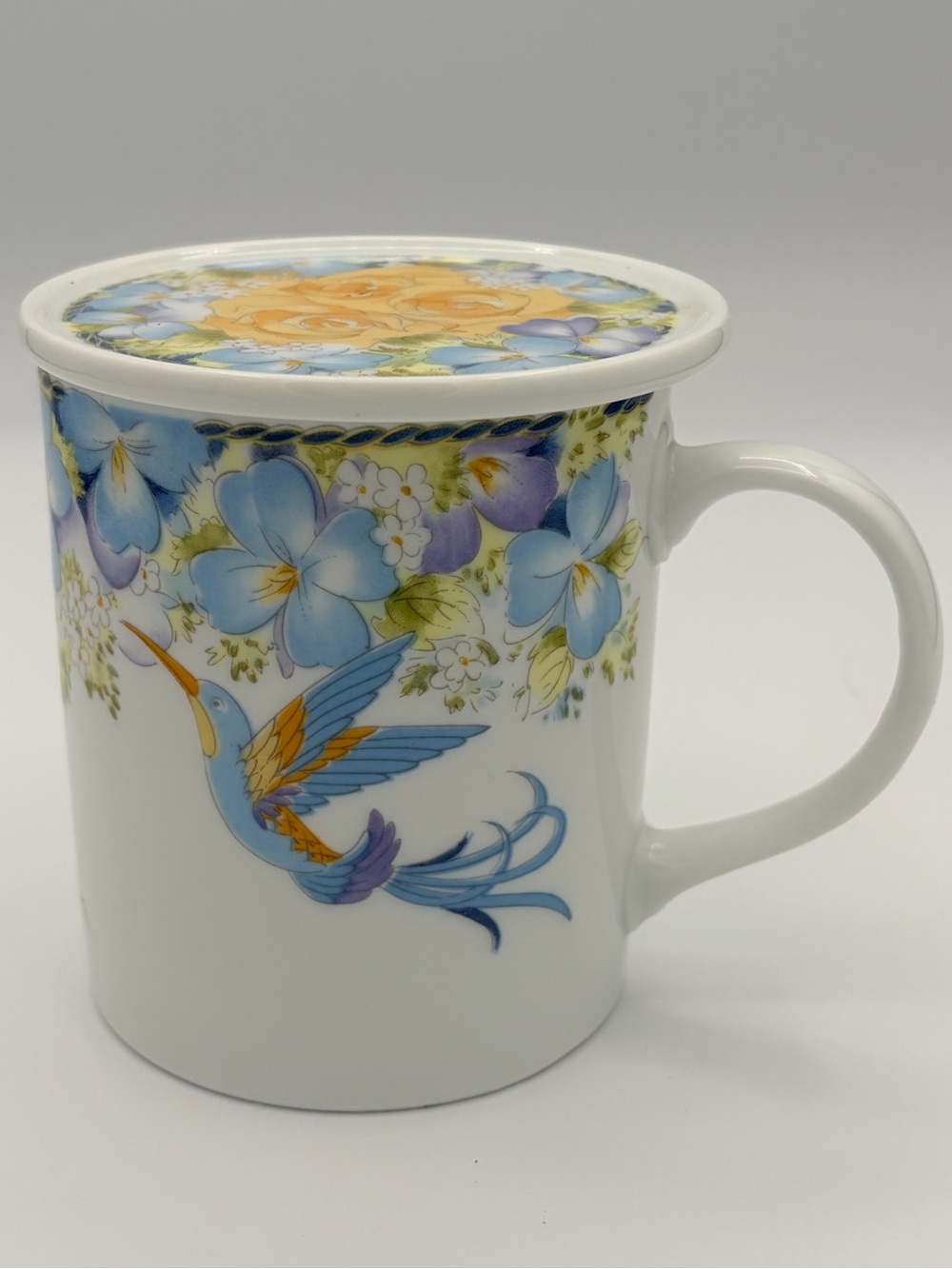 Vintage Hummingbird Lidded Porcelain Mug Set. Blue Floral Coffee:Tea Mug